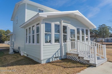 Well-maintained waterfront home on White Lake offering 4 - photo 4