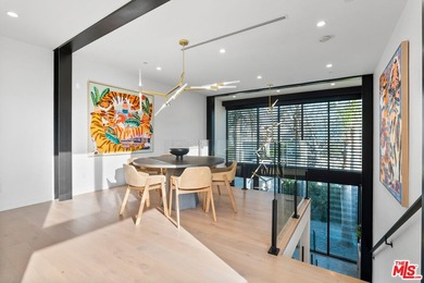 An architectural contemporary statement in one of Venice's most - photo 7
