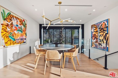 An architectural contemporary statement in one of Venice's most - photo 8