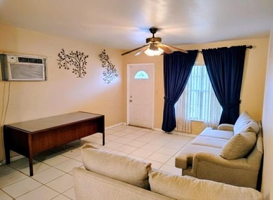 Excellent investment opportunity in Deerfield Beach. This homes - photo 2