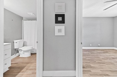 Discover this charming 2-bedroom, 2-bathroom ground floor - photo 10