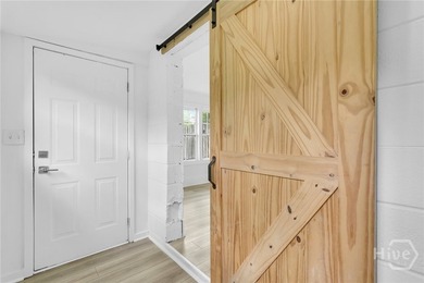 627 W 48th St - photo 13