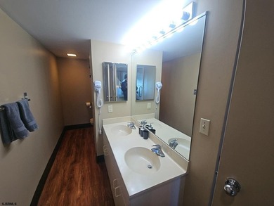 Fantastic investment opportunity! -approved studio located - photo 18