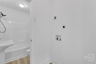 627 W 48th St - photo 18