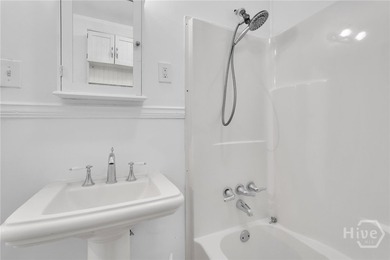 627 W 48th St - photo 21