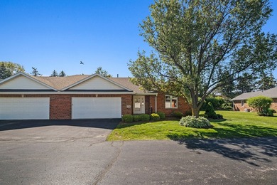 (private lake, pond, creek) Townhome/Townhouse For Sale in Crete Illinois