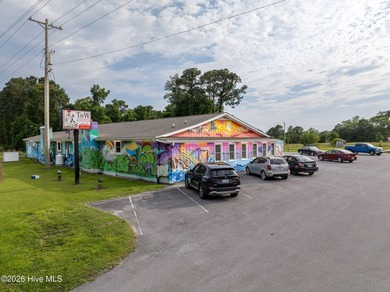 Commercial real estate and business opportunity strategically - photo 4