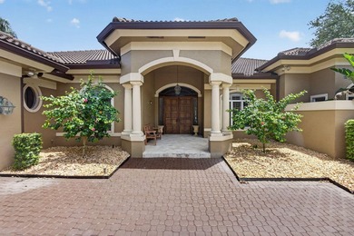Exceptional estate pool home privately nestled along the 5th - photo 7