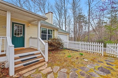 Welcome to this beautifully maintained 3-bedroom, 2-bath - photo 11