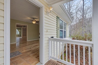 Welcome to this beautifully maintained 3-bedroom, 2-bath - photo 12