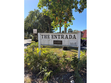 *Great area* Entrada is a stable condo association with no - photo 2