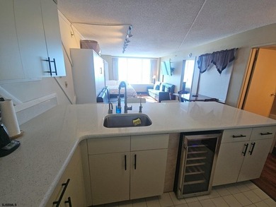 Prime Boardwalk condo in the heart of Atlantic City! This - photo 17