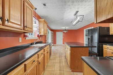 Welcome to this beautifully maintained 3-bedroom, 2-bath - photo 23