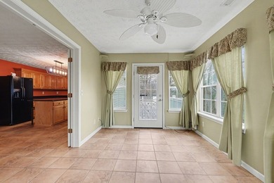 Welcome to this beautifully maintained 3-bedroom, 2-bath - photo 28
