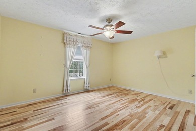 Welcome to this beautifully maintained 3-bedroom, 2-bath - photo 42