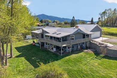 Mission Lake Waterfront at its best. This custom-built home has - photo 3