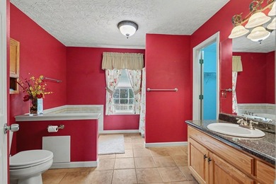 Welcome to this beautifully maintained 3-bedroom, 2-bath - photo 48