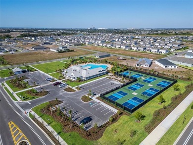IMMACULATE! SALTWATER, HEATED, PRIVACY SCREENED POOL HOME WITH - photo 50