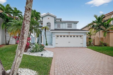 (private lake, pond, coastal) Home For Sale in Pembroke Pines Florida