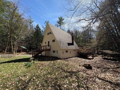 Want a piece of iconic history? This 3 BR 1 bath year round - photo 2