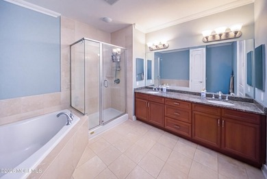 Just in time for summer! Fully renovated. Nothing to do but - photo 11