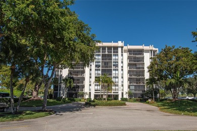 (private lake, pond, coastal) Condo For Sale in Boca Raton Florida