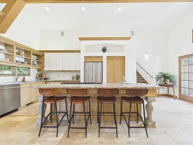 Exceptional Lane Ranch home featuring a 3BR/3BA main residence - photo 11