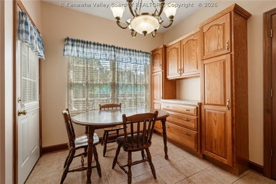 Welcome home to easy living! This beautifully designed home - photo 15