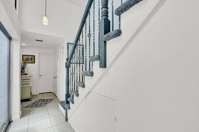 Light and bright Waterfront Condo with beautiful canal and boat - photo 30