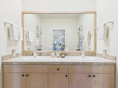 Exceptional Lane Ranch home featuring a 3BR/3BA main residence - photo 31