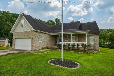 Welcome home to easy living! This beautifully designed home - photo 32