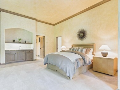 Exceptional Lane Ranch home featuring a 3BR/3BA main residence - photo 38