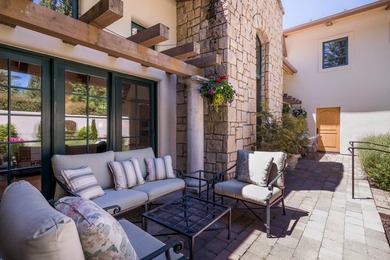 Exceptional Lane Ranch home featuring a 3BR/3BA main residence - photo 44