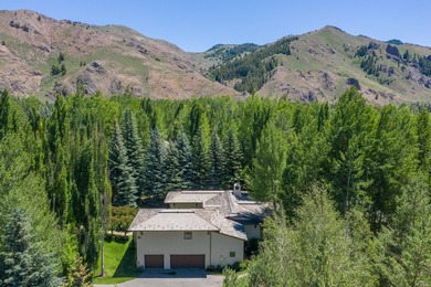 Exceptional Lane Ranch home featuring a 3BR/3BA main residence - photo 46