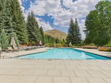 Exceptional Lane Ranch home featuring a 3BR/3BA main residence - photo 50
