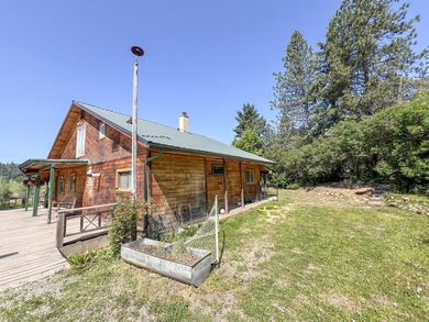 Remodeled home only 5 miles from Colville overlooking the south - photo 4