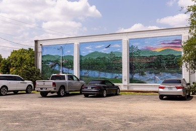 Positioned along one of Kerrville's most recognizable and - photo 18