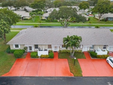 Beautiful 2/2 all updated Villa at gated community 55+ Whisper - photo 25