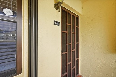 Welcome to this stunning, bright and spacious 2-bedroom - photo 3