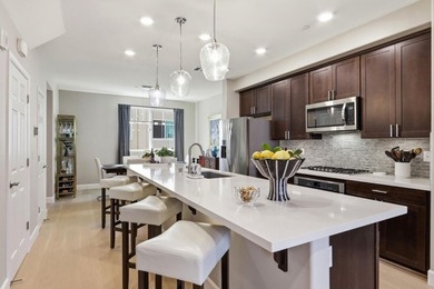 Contemporary Townhome Style Condo in highly sought-after - photo 1