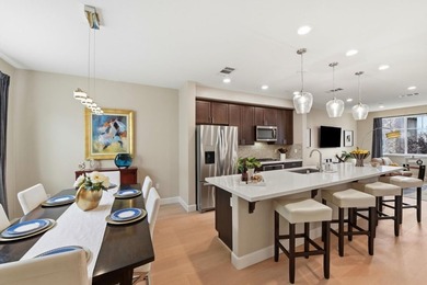 Contemporary Townhome Style Condo in highly sought-after - photo 7