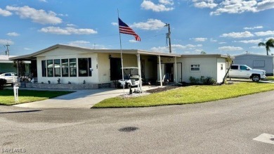 Caloosahatchee River Home For Sale in North Fort Myers Florida