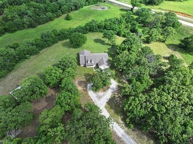 Lake Tenkiller Home For Sale in Vian Oklahoma