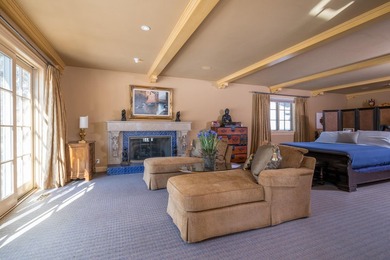 Set on over 5 acres of lushly landscaped grounds, the riverside - photo 19
