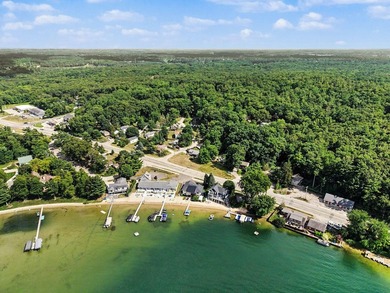 Welcome home to this beautiful 5-bedroom, 2-full bath home with - photo 27