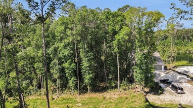 IMPROVED PRICE! 132 Waldburg Way is a great opportunity to - photo 5