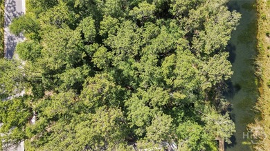 IMPROVED PRICE! 132 Waldburg Way is a great opportunity to - photo 6