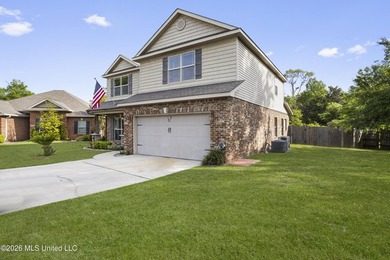 Don't miss this great Home Near the Beach! This refreshed - photo 3