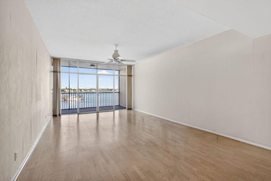 Wake up to breathtaking sunrise views over the ICW - Lake Worth - photo 7