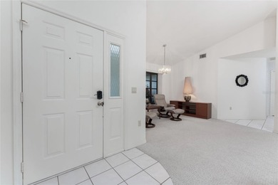 Beautifully maintained 1,732 sq ft, 3-bedroom, 2-bath pool home - photo 3